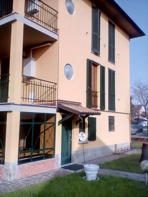 Locanda I Tarocchi Vailate Luaran gambar