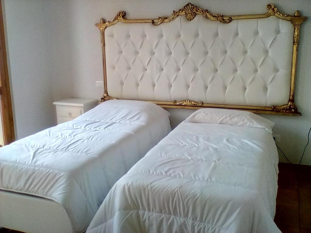 Locanda I Tarocchi Vailate Luaran gambar