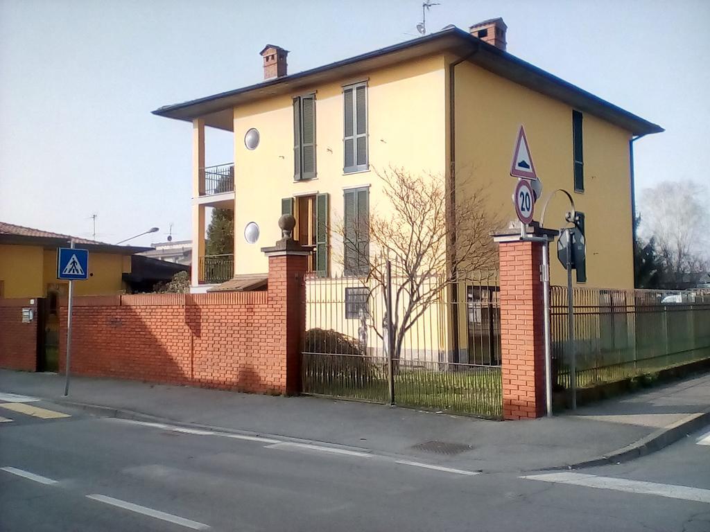 Locanda I Tarocchi Vailate Luaran gambar